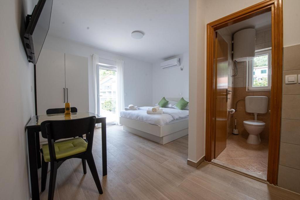 Charming Apartments Duce Omis Exterior photo
