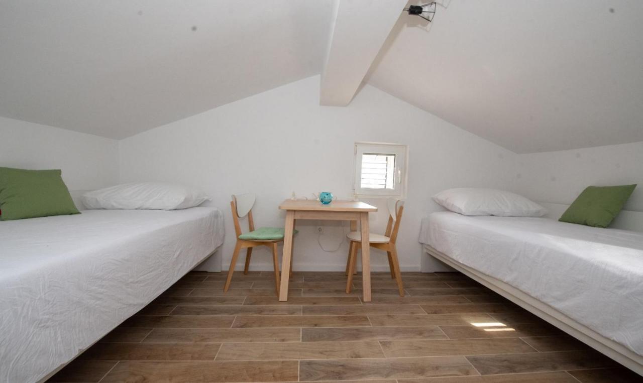 Charming Apartments Duce Omis Exterior photo
