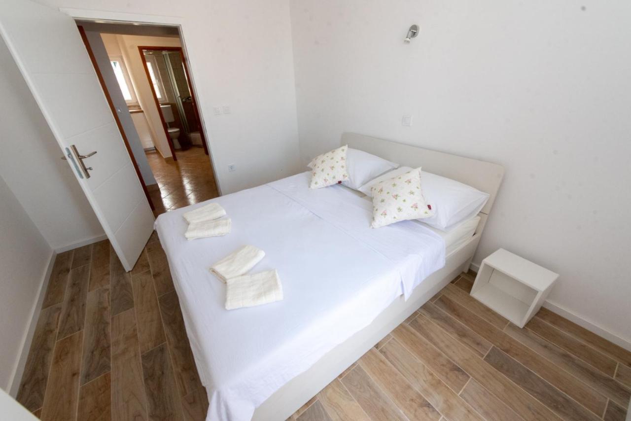 Charming Apartments Duce Omis Exterior photo